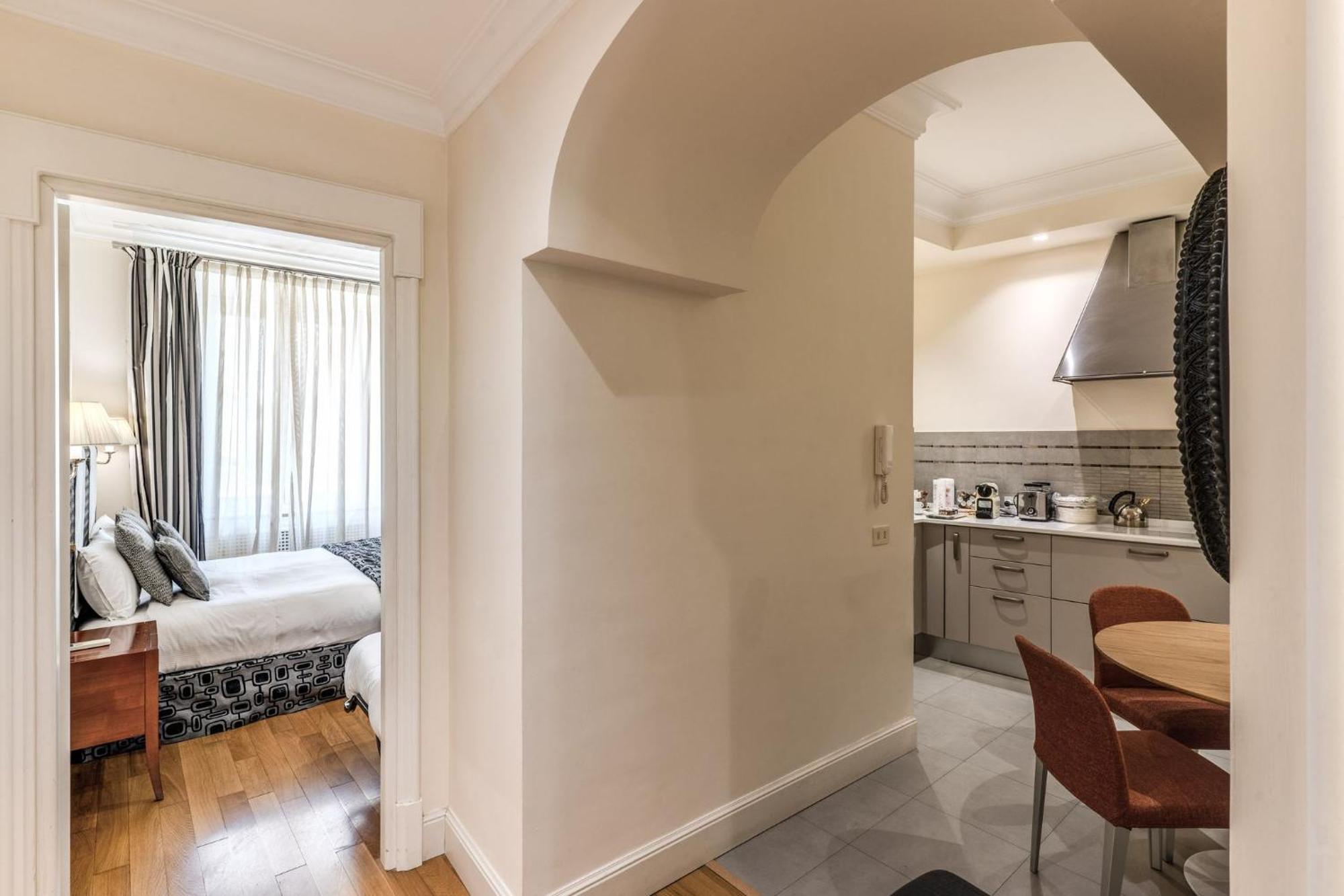 Via Napoli Apartments Rome Exterior photo
