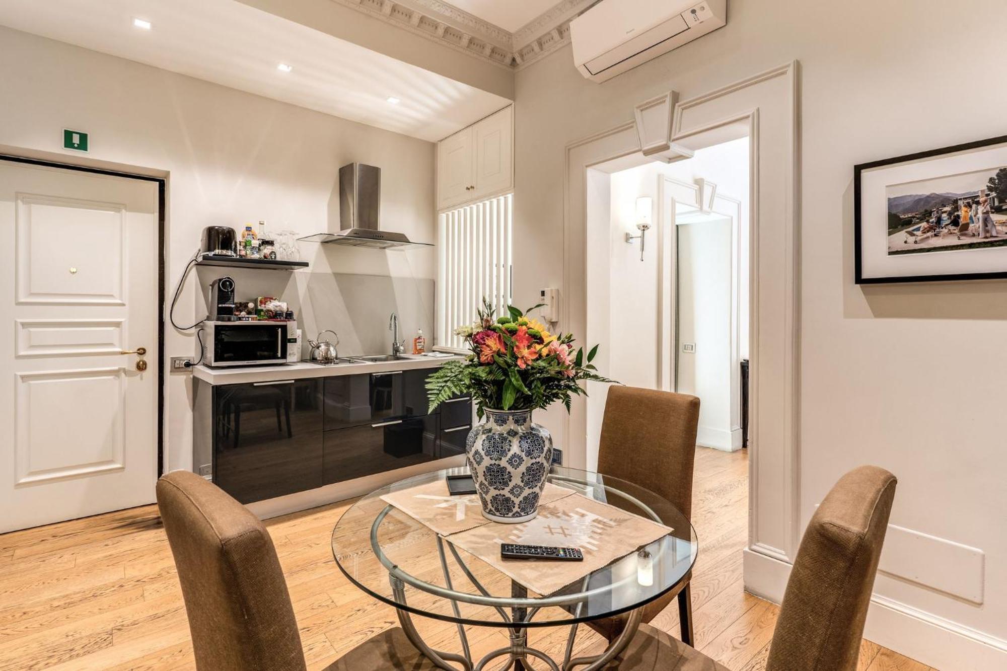 Via Napoli Apartments Rome Exterior photo