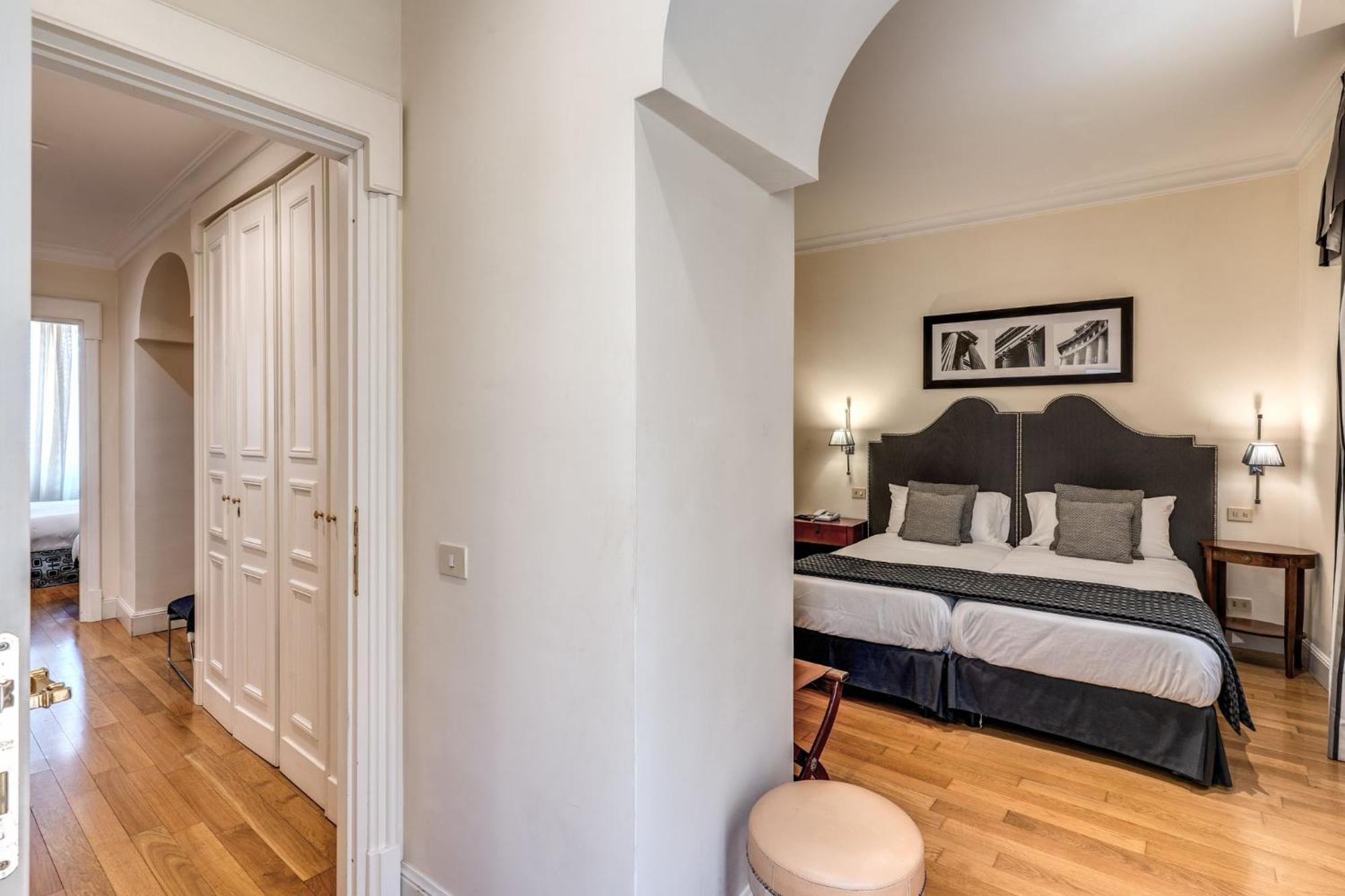 Via Napoli Apartments Rome Exterior photo